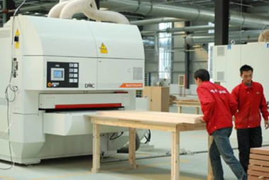 技術(shù)服務(wù) 大自然木門(mén)引領(lǐng)市場(chǎng)的制勝法寶